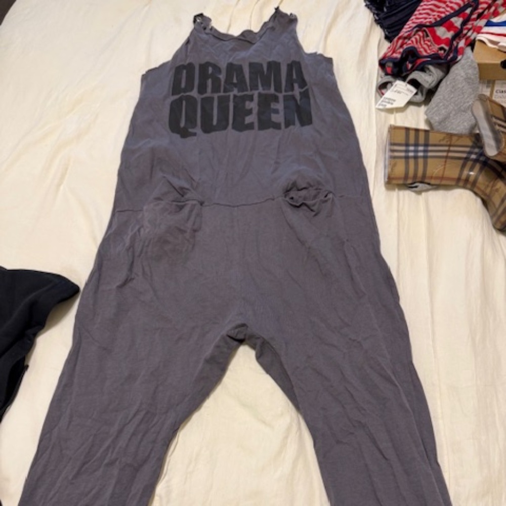 Nununu drama queen one piece size kids size 10/11